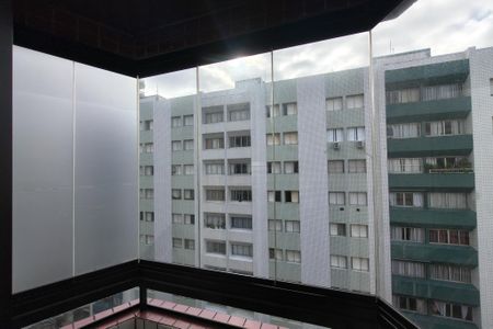 Apartamento para alugar com 112m², 2 quartos e 1 vaga Apartamento para alugar com 112m², 2 quartos e 1 vagaSacada da suite