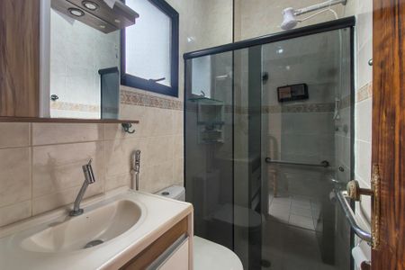 Apartamento para alugar com 112m², 2 quartos e 1 vaga Apartamento para alugar com 112m², 2 quartos e 1 vagaBanheiro da Suíte