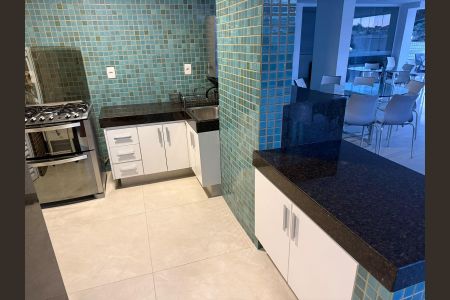 Apartamento à venda com 138m², 4 quartos e 2 vagas Apartamento à venda com 138m², 4 quartos e 2 vagasCozinha