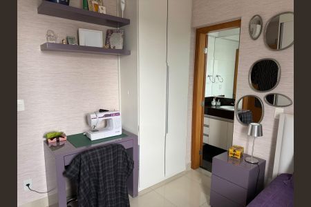 Apartamento à venda com 138m², 4 quartos e 2 vagas Apartamento à venda com 138m², 4 quartos e 2 vagasCozinha
