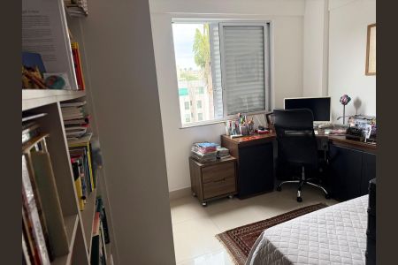 Apartamento à venda com 138m², 4 quartos e 2 vagas Apartamento à venda com 138m², 4 quartos e 2 vagasQuarto 2
