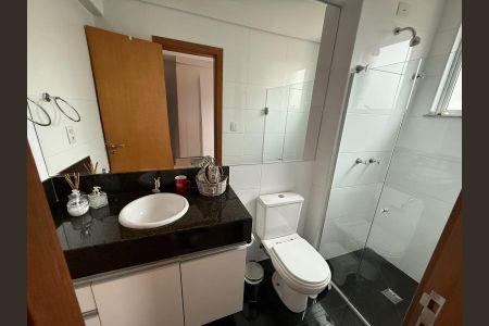 Apartamento à venda com 138m², 4 quartos e 2 vagas Apartamento à venda com 138m², 4 quartos e 2 vagasBanheiro