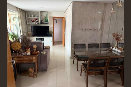 Sala de apartamento à venda com 4 quartos, 138m² em São José, Belo Horizonte