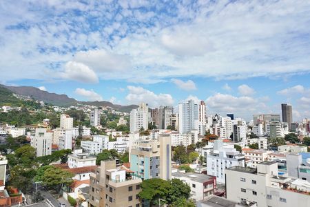 Apartamento para alugar com 93m², 3 quartos e 2 vagas Apartamento para alugar com 93m², 3 quartos e 2 vagasSala - varanda