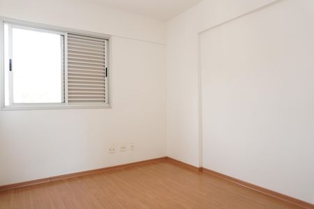 Apartamento para alugar com 93m², 3 quartos e 2 vagas Apartamento para alugar com 93m², 3 quartos e 2 vagasQuarto 2