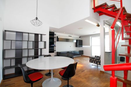 Sala de Estar e Jantar de apartamento para alugar com 1 quarto, 76m² em Alto de Pinheiros, São Paulo