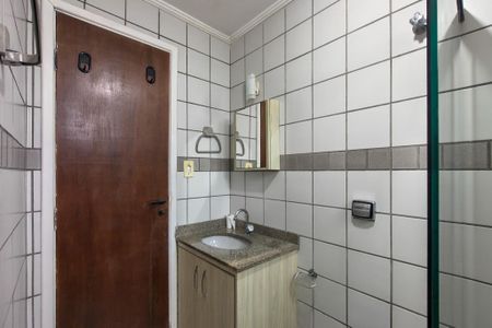 Apartamento para alugar com 67m², 2 quartos e 1 vagaBanheiro 