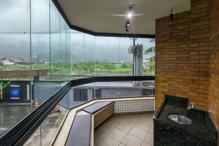 Apartamento para alugar com 67m², 2 quartos e 1 vagaSacada