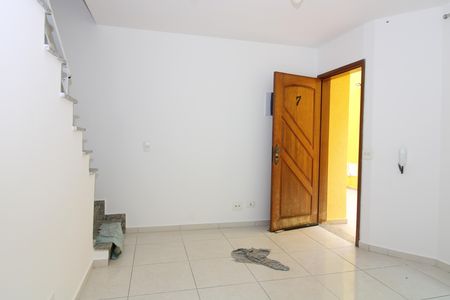 Casa de condomínio para alugar com 80m², 2 quartos e 1 vagaSala