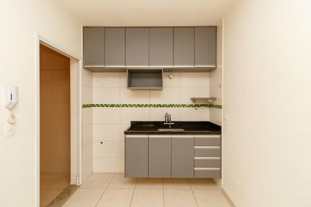 Cozinha de casa de condomínio para alugar com 1 quarto, 34m² em Vila Gustavo, São Paulo