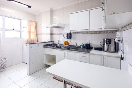Apartamento para alugar com 67m², 2 quartos e 1 vaga Apartamento para alugar com 67m², 2 quartos e 1 vagaCozinha e Área de Serviço
