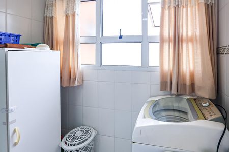 Apartamento para alugar com 67m², 2 quartos e 1 vaga Apartamento para alugar com 67m², 2 quartos e 1 vagaCozinha e Área de Serviço