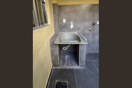 Casa para alugar com 75m², 2 quartos e 1 vaga Casa para alugar com 75m², 2 quartos e 1 vagaÁrea de Serviço