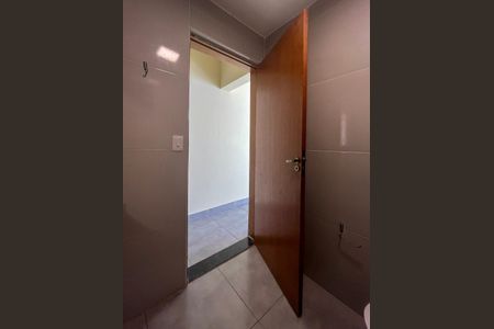 Casa para alugar com 75m², 2 quartos e 1 vaga Casa para alugar com 75m², 2 quartos e 1 vagaBanheiro 2