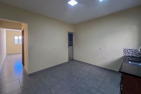 Casa para alugar com 75m², 2 quartos e 1 vaga Casa para alugar com 75m², 2 quartos e 1 vagaCozinha