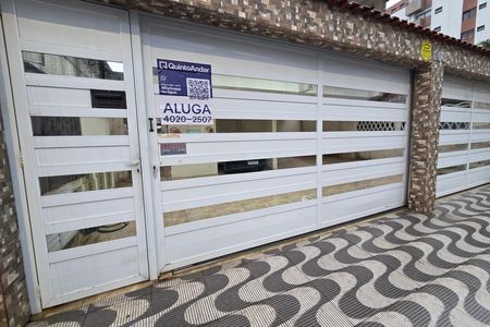 Casa de condomínio para alugar com 56m², 2 quartos e 1 vaga Casa de condomínio para alugar com 56m², 2 quartos e 1 vagaFachada