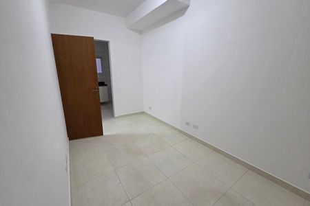 Sala de casa de condomínio para alugar com 2 quartos, 56m² em Vila Caiçara, Praia Grande