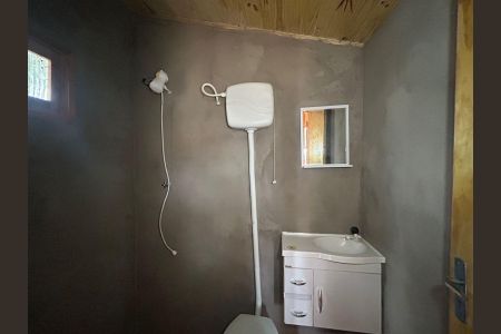 Banheiro de casa para alugar com 2 quartos, 35m² em Mathias Velho, Canoas