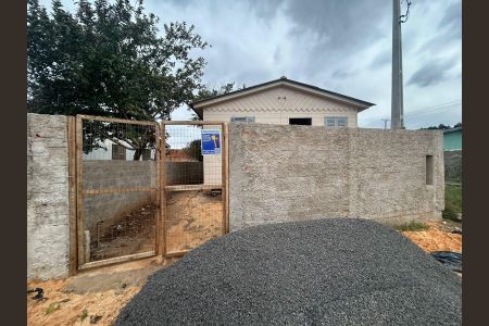 Fachada de casa para alugar com 2 quartos, 35m² em Mathias Velho, Canoas