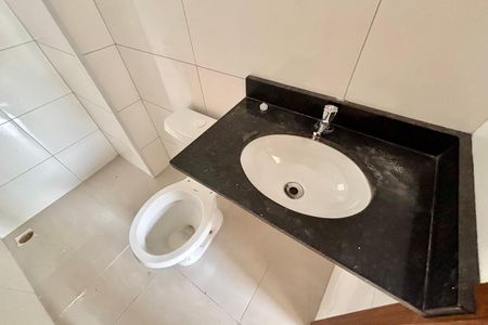 Apartamento à venda com 37m², 2 quartos e sem vagaBanheiro