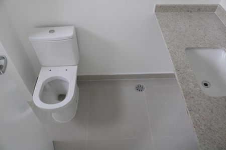 Apartamento à venda com 136m², 3 quartos e 2 vagasBanheiro 2