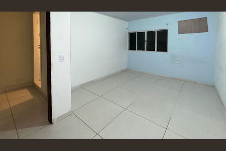 Casa para alugar com 50m², 2 quartos e sem vaga