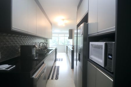 Apartamento para alugar com 180m², 3 quartos e 1 vaga Apartamento para alugar com 180m², 3 quartos e 1 vagaCozinha