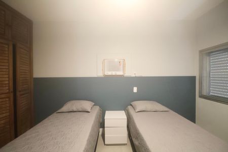 Apartamento para alugar com 180m², 3 quartos e 1 vaga Apartamento para alugar com 180m², 3 quartos e 1 vagaQuarto