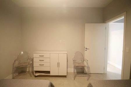 Apartamento para alugar com 180m², 3 quartos e 1 vaga Apartamento para alugar com 180m², 3 quartos e 1 vagaQuarto