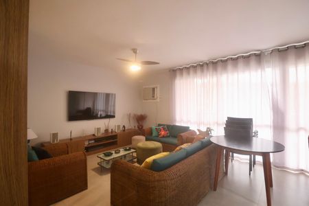 Apartamento para alugar com 180m², 3 quartos e 1 vaga Apartamento para alugar com 180m², 3 quartos e 1 vagaSala
