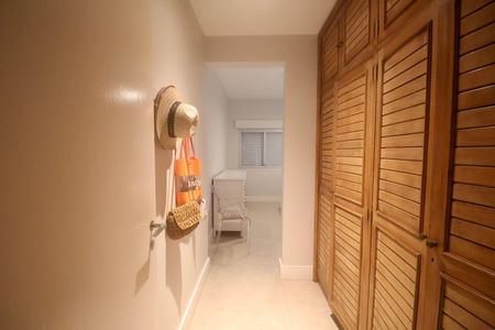 Apartamento para alugar com 180m², 3 quartos e 1 vaga Apartamento para alugar com 180m², 3 quartos e 1 vagaSuíte