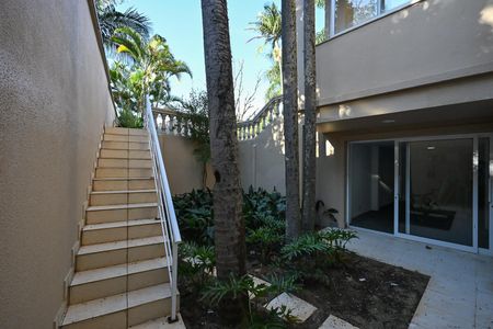 Casa para alugar com 839m², 4 quartos e 8 vagasJardim