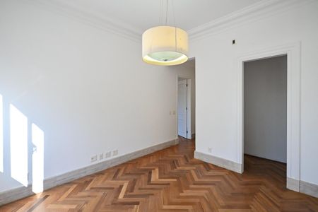Casa para alugar com 839m², 4 quartos e 8 vagasSala de Almoço
