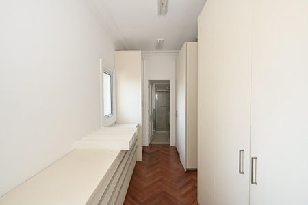 Casa para alugar com 839m², 4 quartos e 8 vagasArmário da Suíte  4