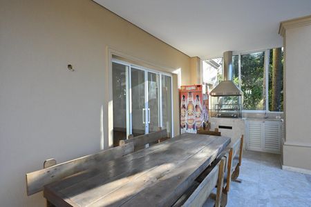 Casa para alugar com 839m², 4 quartos e 8 vagasChurrasqueira