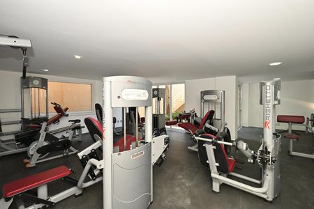 Casa para alugar com 839m², 4 quartos e 8 vagasAcademia