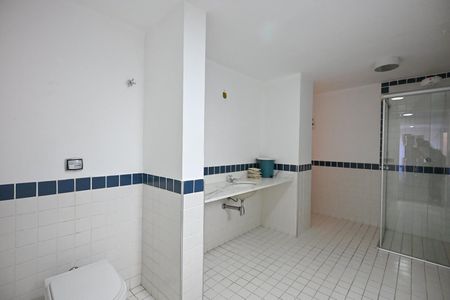Casa para alugar com 839m², 4 quartos e 8 vagasBanheiro da Academia