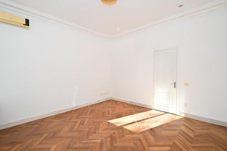 Casa para alugar com 839m², 4 quartos e 8 vagasEscritório
