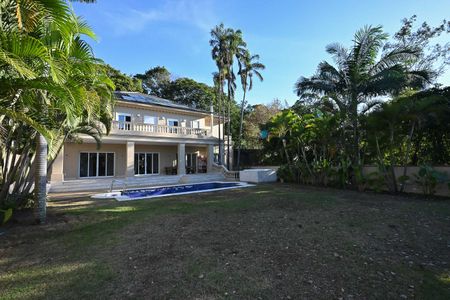 Casa para alugar com 839m², 4 quartos e 8 vagasFachada Posterior