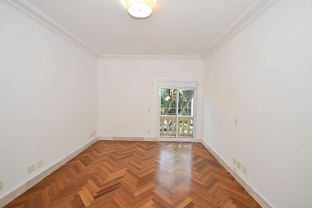 Casa para alugar com 839m², 4 quartos e 8 vagasSuíte 3