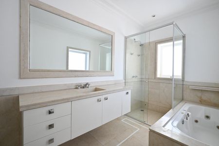Casa para alugar com 839m², 4 quartos e 8 vagasBanheiro2  Suíte  4