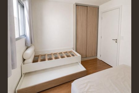 Quarto 1 de apartamento à venda com 1 quarto, 49m² em Mário Quintana, Porto Alegre