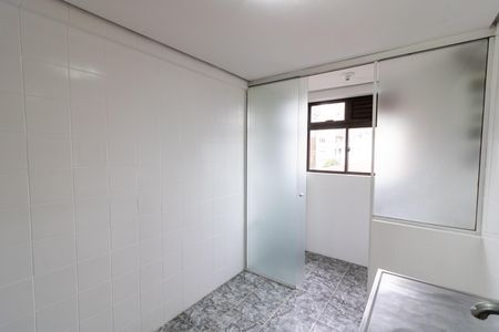 Apartamento para alugar com 60m², 2 quartos e sem vaga Apartamento para alugar com 60m², 2 quartos e sem vagaCozinha e Área de Serviço