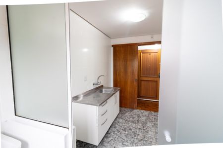 Cozinha e Área de Serviço de apartamento para alugar com 2 quartos, 60m² em Vila Joao Pessoa, Porto Alegre