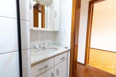 Apartamento para alugar com 60m², 2 quartos e sem vaga Apartamento para alugar com 60m², 2 quartos e sem vagaBanheiro