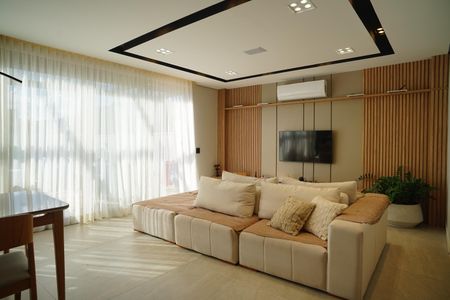 Sala de casa de condomínio para alugar com 4 quartos, 221m² em Bosque Fundo, Maricá