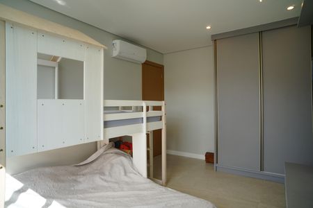 Casa de condomínio para alugar com 221m², 4 quartos e 2 vagasSuíte 3