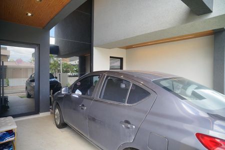 Casa de condomínio para alugar com 221m², 4 quartos e 2 vagasGaragem