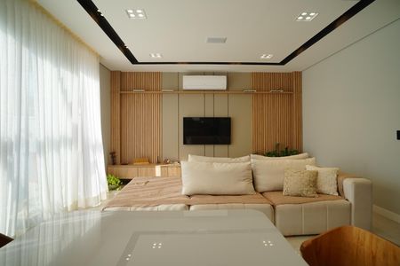 Sala de casa de condomínio para alugar com 4 quartos, 221m² em Bosque Fundo, Maricá