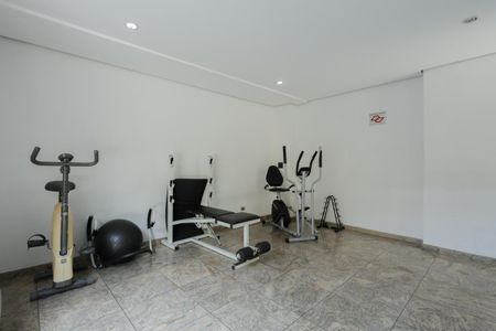 Apartamento à venda com 129m², 3 quartos e 2 vagas Apartamento à venda com 129m², 3 quartos e 2 vagasÁrea comum - Academia